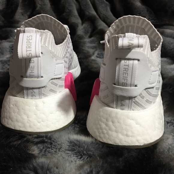 Adidas Women’s nmd R2 primeknit sz 10 new - Picture 7 of 8